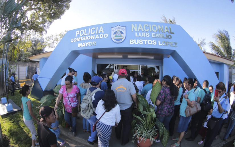 polic&iacute;a