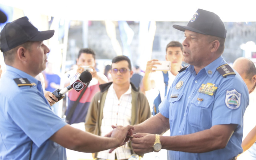 polic&iacute;a