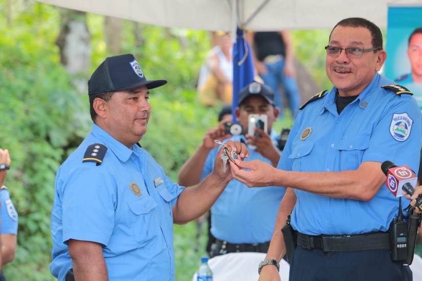 POLICIA