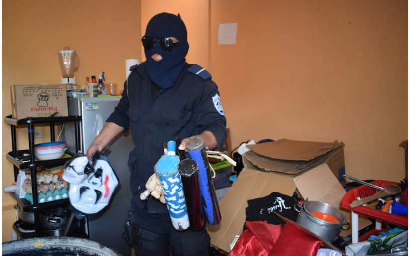Polic&iacute;a
