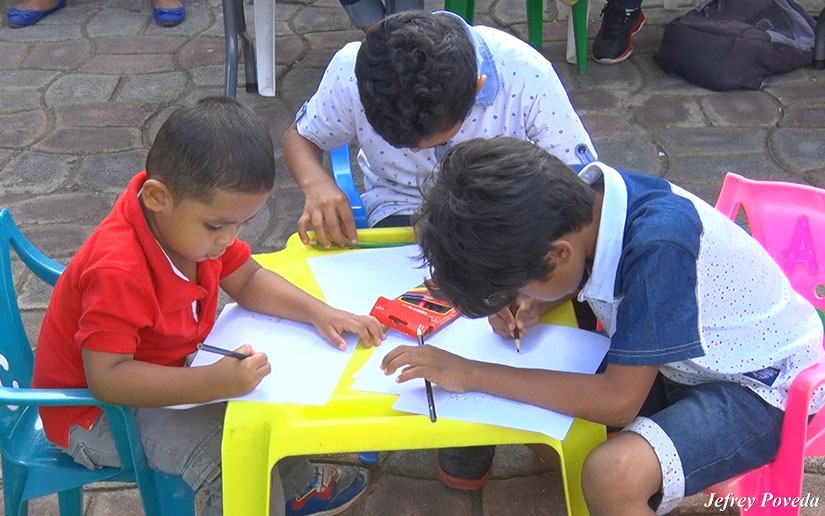 ni&ntilde;os