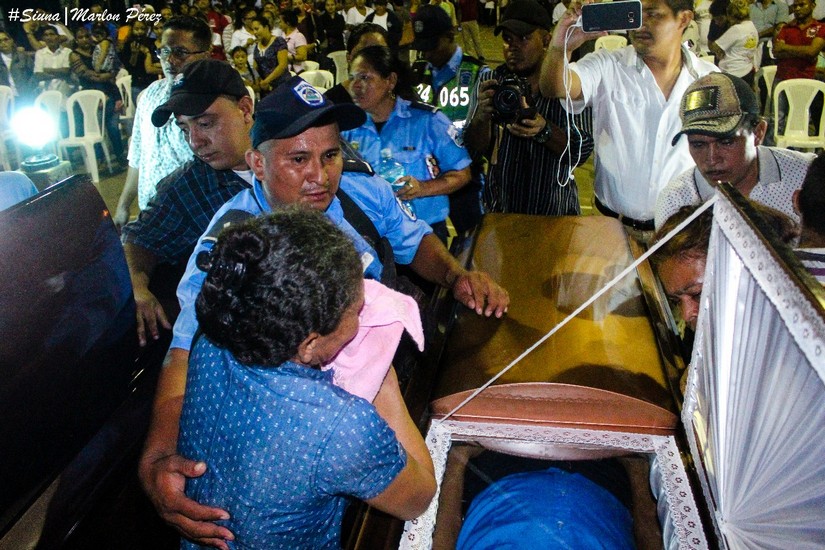 policias