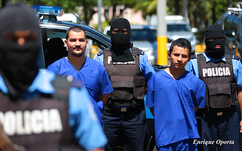 policía