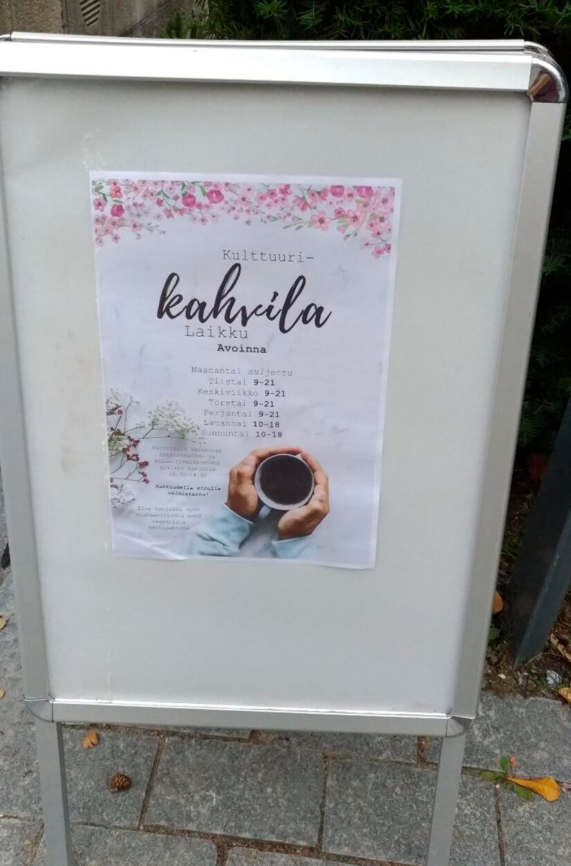 café