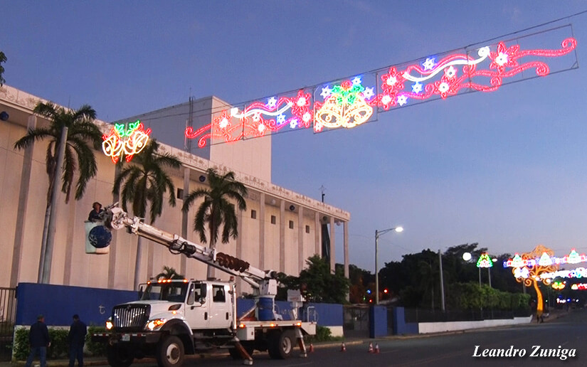 adornos