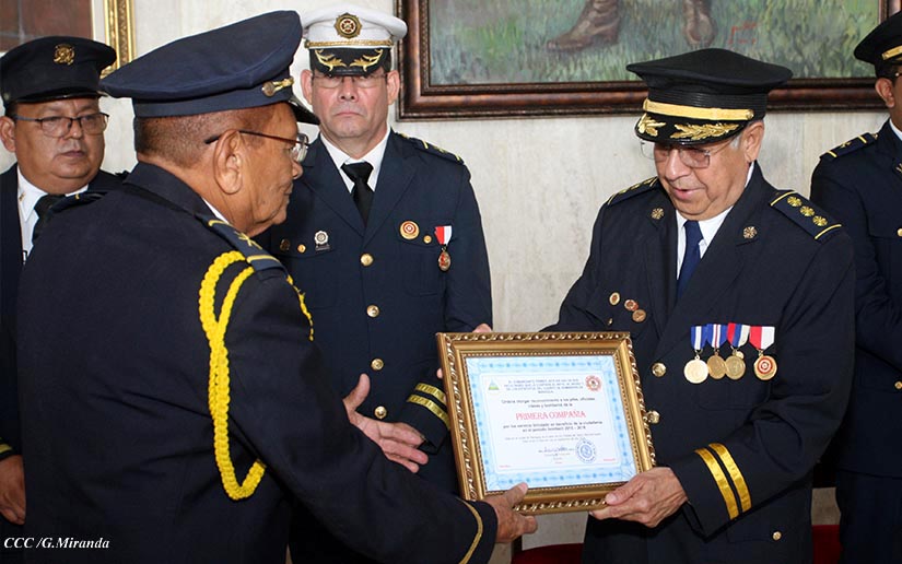 BOMBEROS1