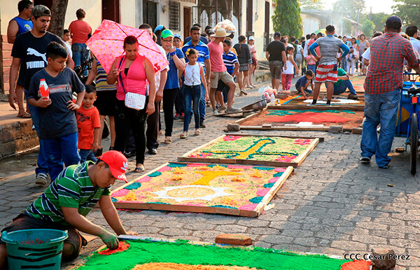 alfombras-pasionarias-leon