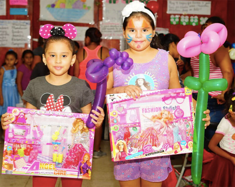 entrega-juguetes-en-nicaragua-navidad