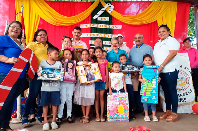 entrega-juguetes-en-nicaragua-navidad