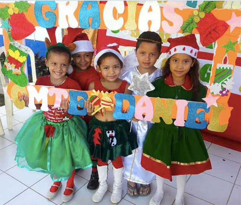 entrega-juguetes-en-nicaragua-navidad