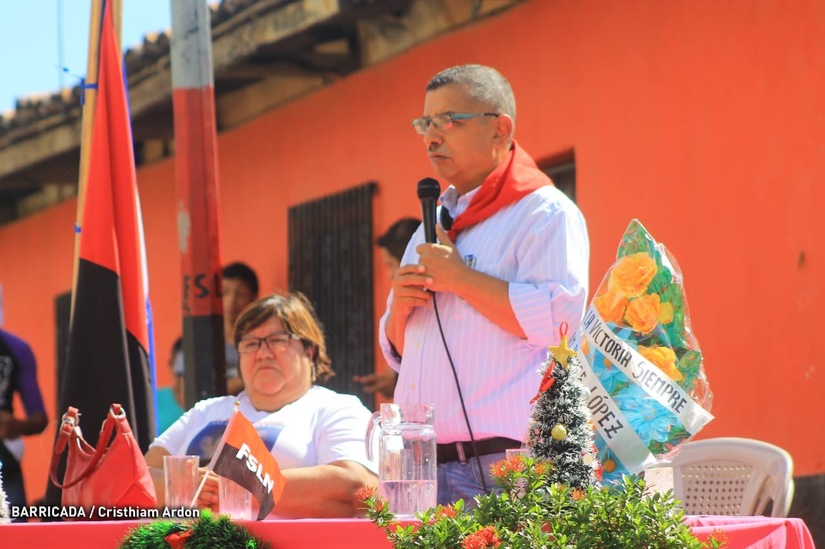 homenaje-danilo-ponce