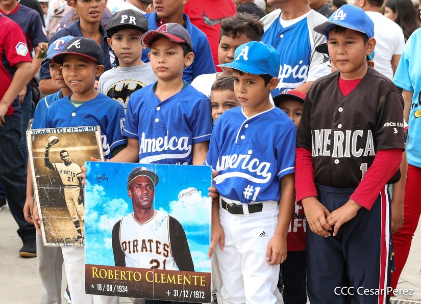 homenaje-roberto-clemente