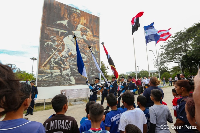 homenaje-roberto-clemente