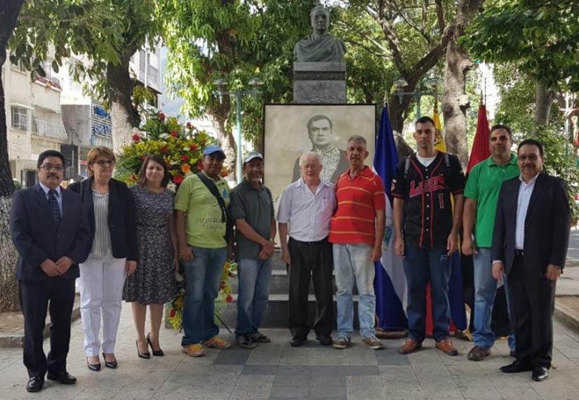 homenaje a Rub&eacute;n Dar&iacute;o en Caracas