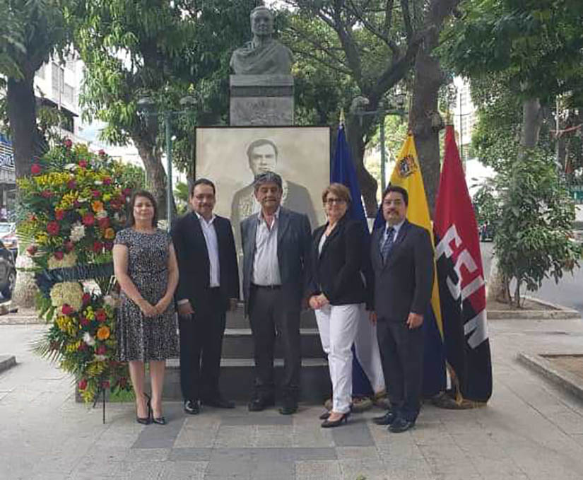 homenaje a Rub&eacute;n Dar&iacute;o en Caracas