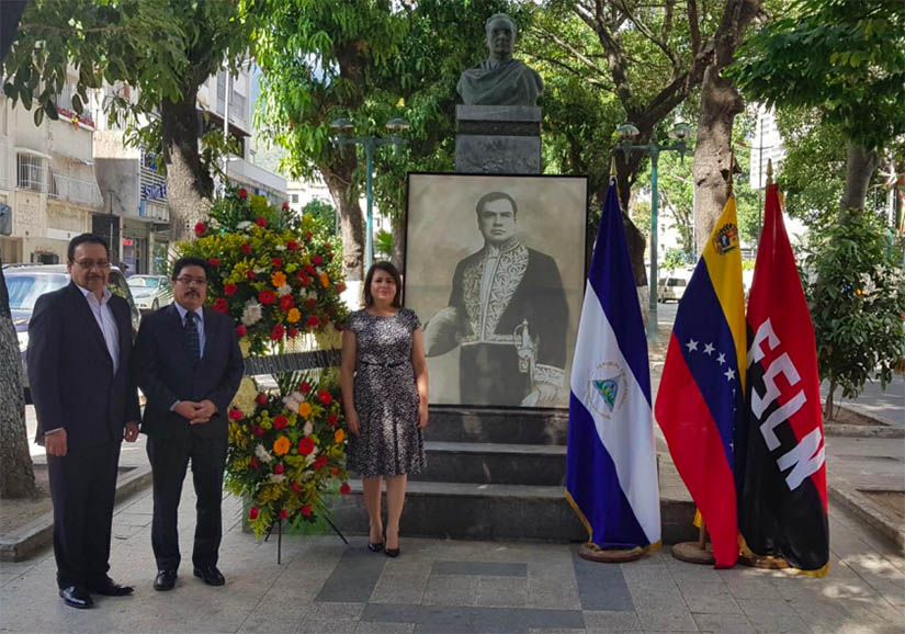 homenaje a Rub&eacute;n Dar&iacute;o en Caracas