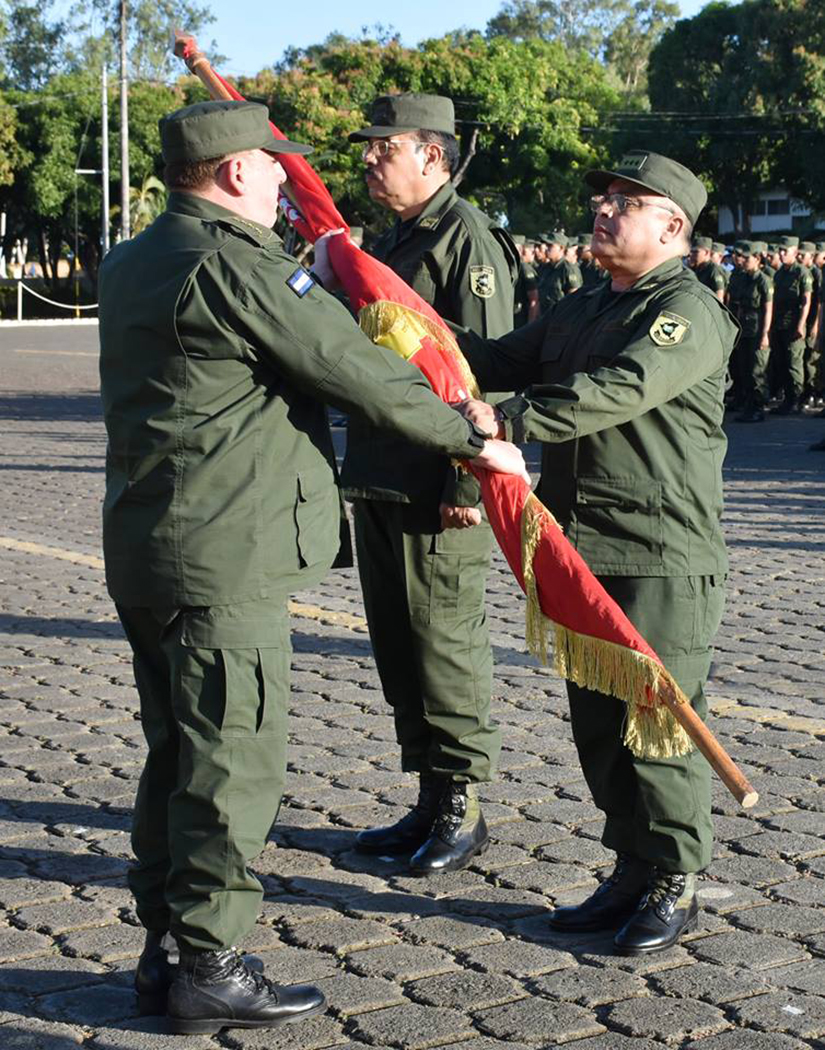 traspaso de mando del Centro Superior de Estudios Militares &ldquo;General de Divisi&oacute;n Jos&eacute; Dolores Estrada Vado&rdquo;