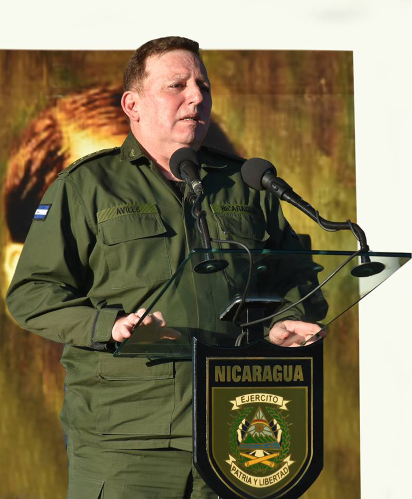 traspaso de mando del Centro Superior de Estudios Militares &ldquo;General de Divisi&oacute;n Jos&eacute; Dolores Estrada Vado&rdquo;