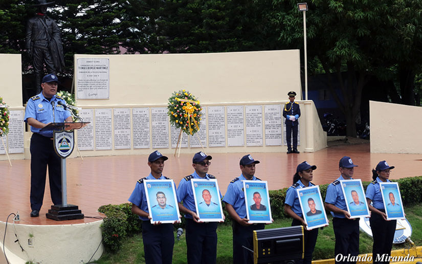 policia-nacional-homenaje