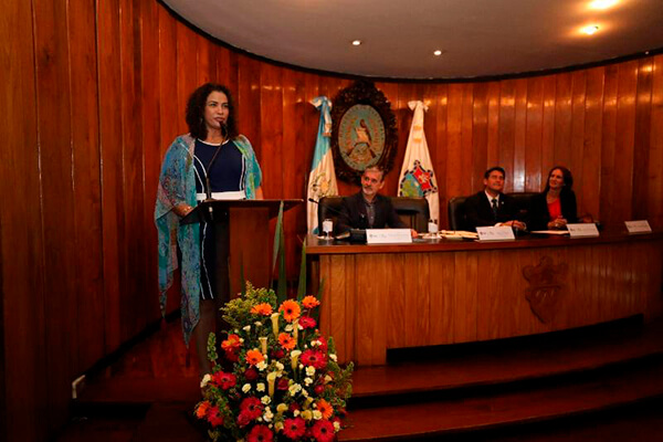 reyna-rueda-encuentro-iberoamericano-guatemala