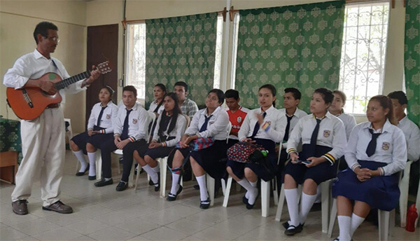 estudiantinas-nicaragua