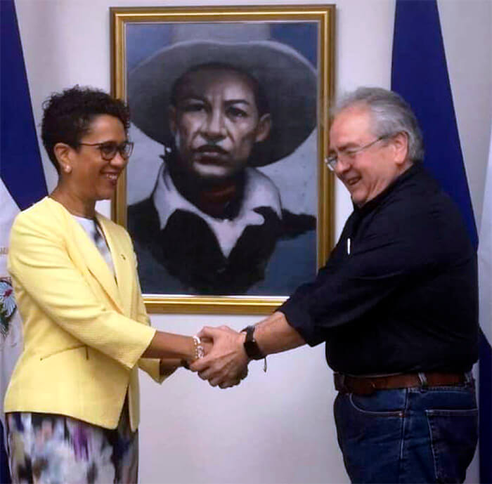 representante-ops-oms-nicaragua-visita-instituciones