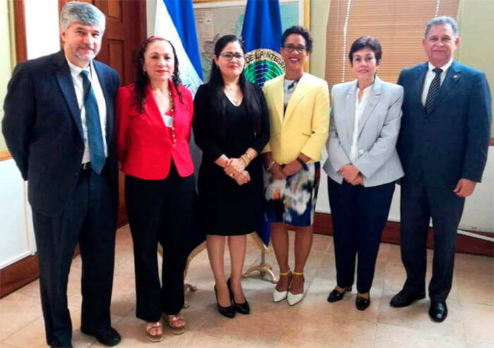 representante-ops-oms-nicaragua-visita-instituciones