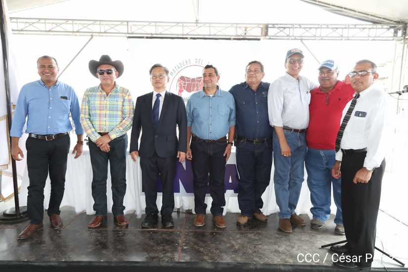 inauguran-matadero-elrama