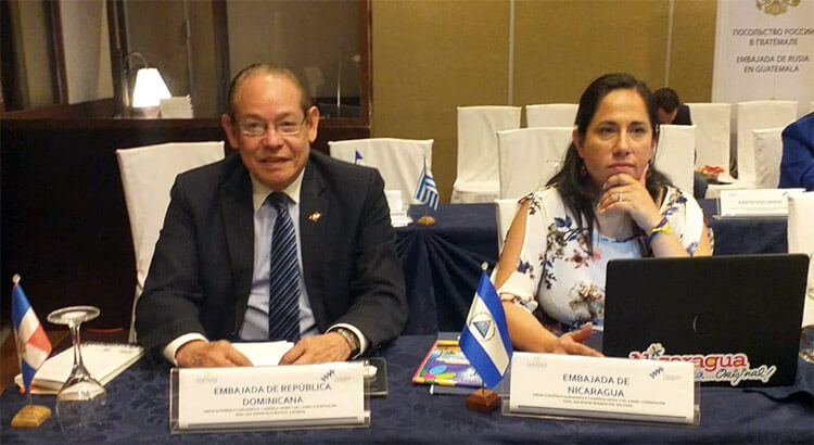 embajadora-de-nicaragua-en-guatemala-participa-en-seminario-union-economica