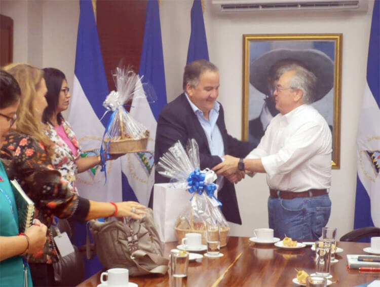 director-programa-mundial-de-alimentos-se-reune-con-presidente-asamblea-nacional