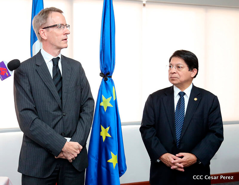 homenaje-jacques-chirac-en-nicaragua-canciller-denis-moncada