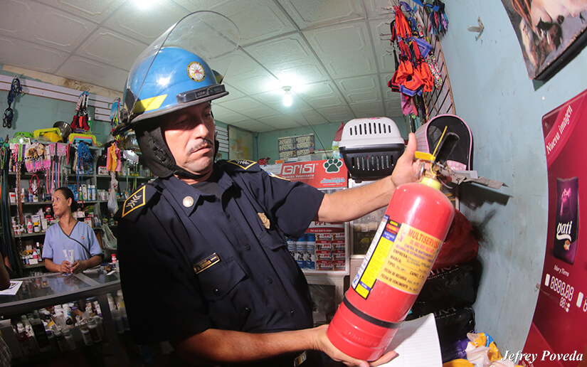 BOMBEROS