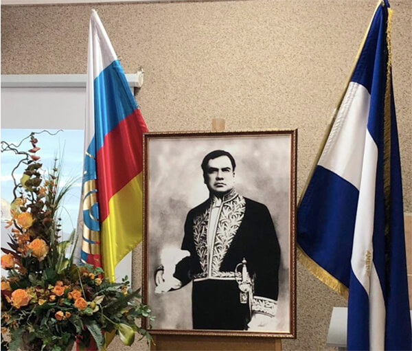 Homenaje poético a la vida y la partida del Príncipe de las Letras Castellanas