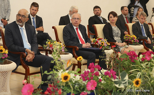 cartas credenciales de embajadores al presidente daniel