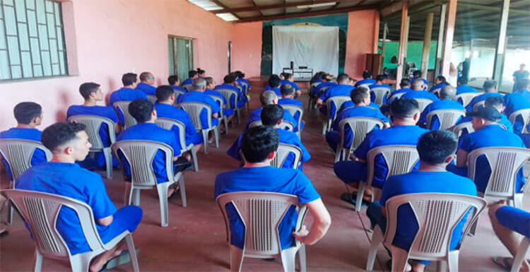 culto-por-videoconferencia-con-presos-centros-penitenciarios-nicaragua