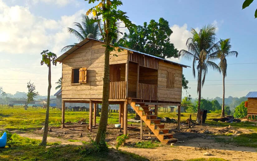 construcion-de-casas-comunidad-alal-bonanza