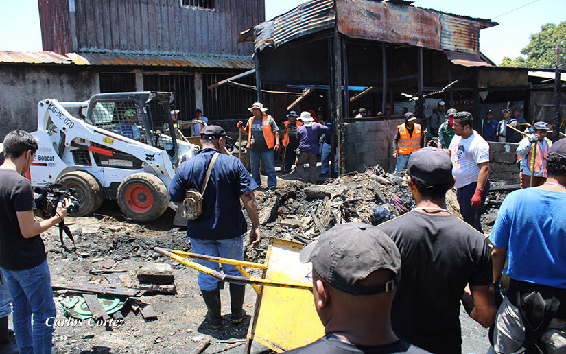 labores-de-limpieza-en-mercado-oriental-managua-tras-incendio