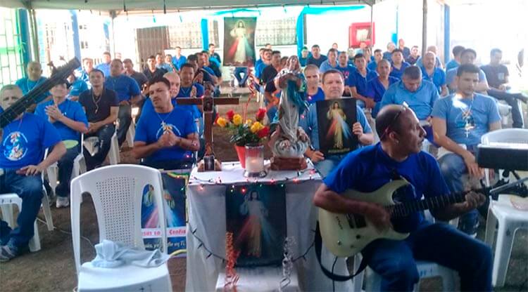 realizan-misa-por-videoconferencia-con-presos-nicaragua