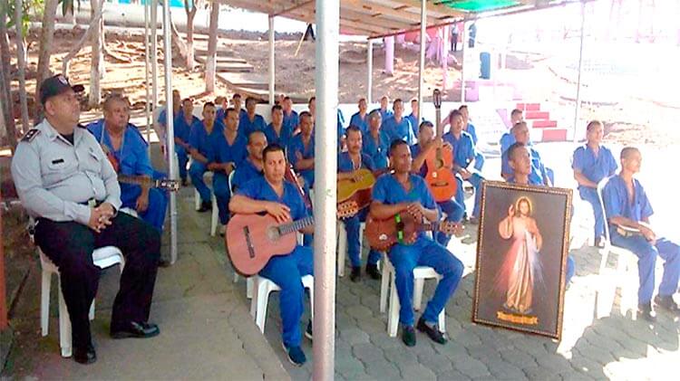 realizan-misa-por-videoconferencia-con-presos-nicaragua