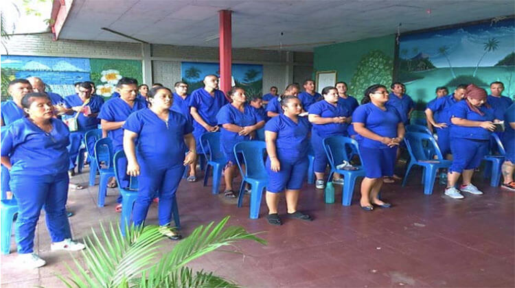 presos-participan-en-culto-por-videoconferencia