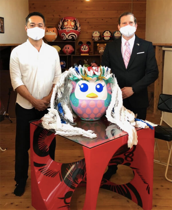 artesano-japones-elabora-obsequio-nicaragua