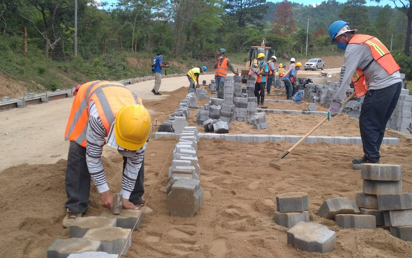 visita-proyecto-adoquinado-macuelizo