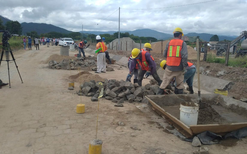visita-proyecto-adoquinado-macuelizo