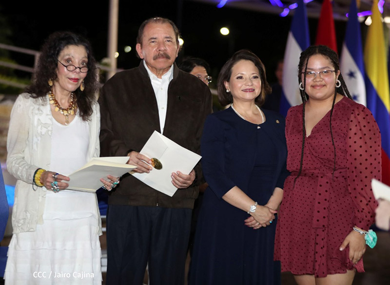 entrega-cartas-credenciales-daniel-ortega-nicaragua