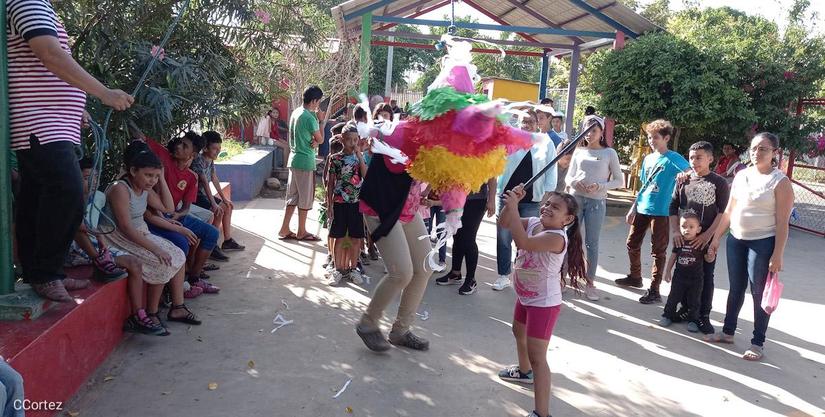 parues-ninos-pinatas