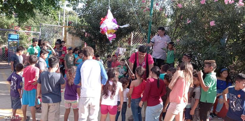 parues-ninos-pinatas