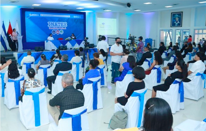 graduacion-de-docentes-educacion-tecnica