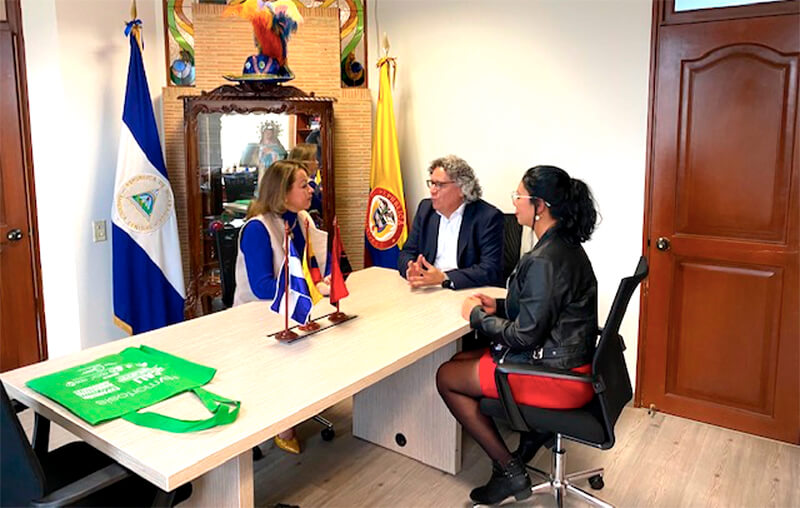 embajadora-nicaragua-colombia-director-canal-zoom