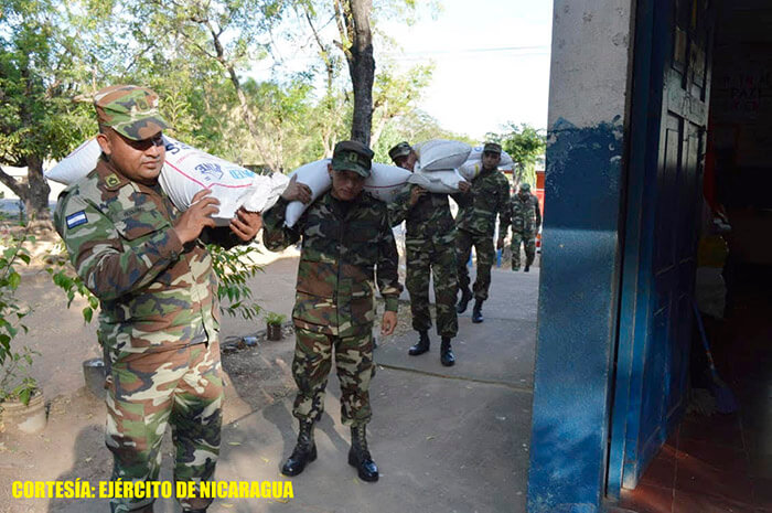 ejercito-nicaragua-participa-en-el-traslado-de-la-merienda-escolar