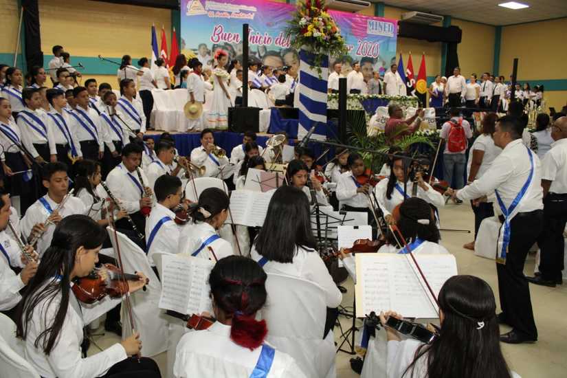 inauguran-año-esoclar-chinandega